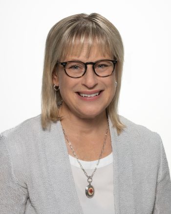 Photo of Rachel Chernos Lin
